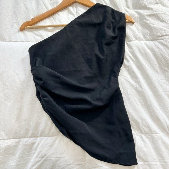 NWT NA-KD One Shoulder Asymmetric Top Black EU 34 XS Draped Hem Elegant Blouse - Picture 8 of 9